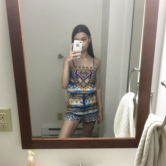 multicolored pattern romper - Picture 3 of 3